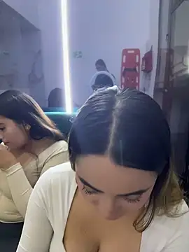 Antonella_Julieta webcam