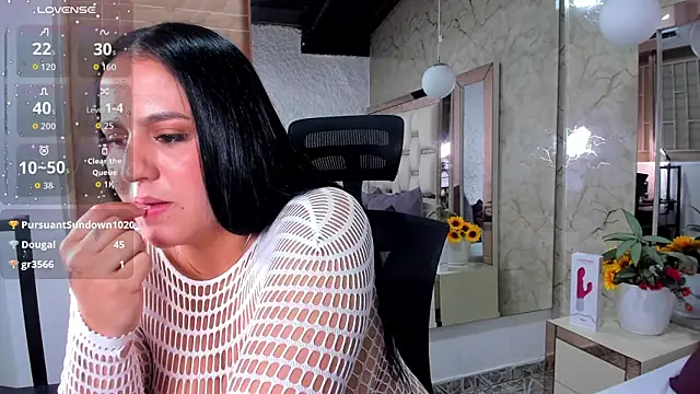 katleya_lewiis webcam