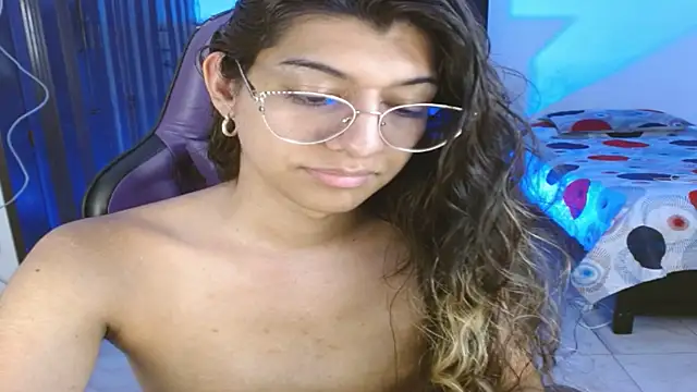 Alanni_parker webcam