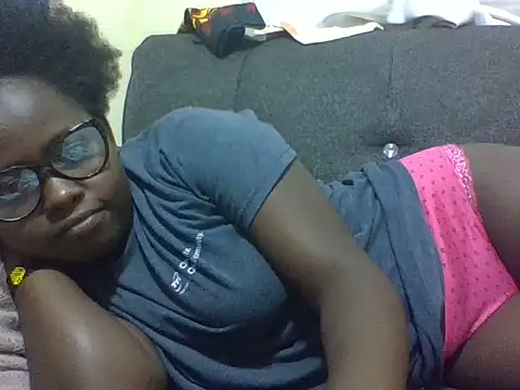 Sweetcecie01 webcam