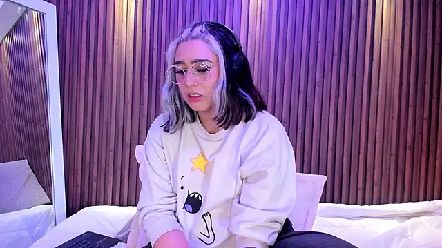 GabyRose9 webcam