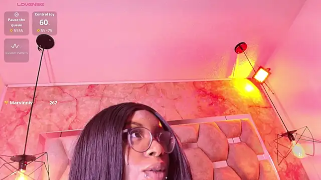 Victoriia_Jackson webcam