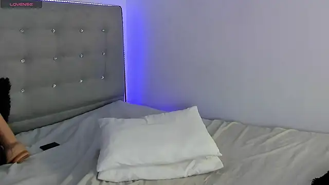 tatianasquirthot - Tatianasquirthot's free webcam - UK Sex Cams