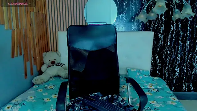 marianagalviz_ - MarianaGalviz_'s free webcam - UK Sex Cams