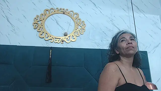 chanel_grant webcam