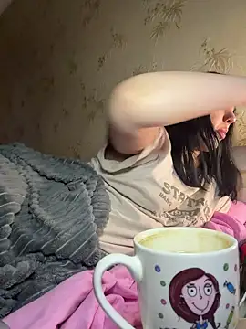 Naughtbaby_2025 webcam