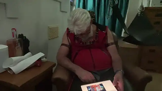 LeatherSdaddy webcam