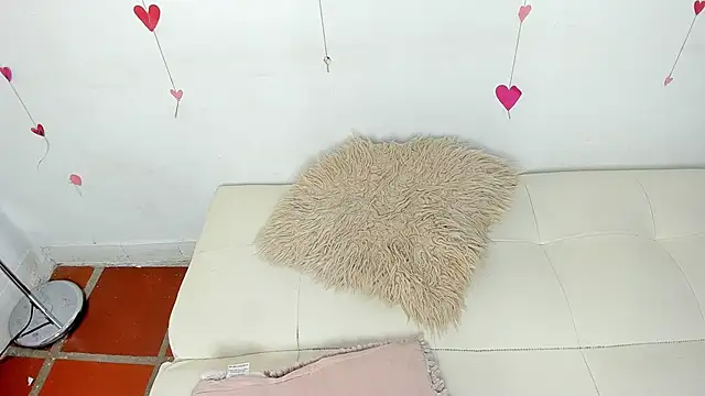 Skinnyfucked webcam