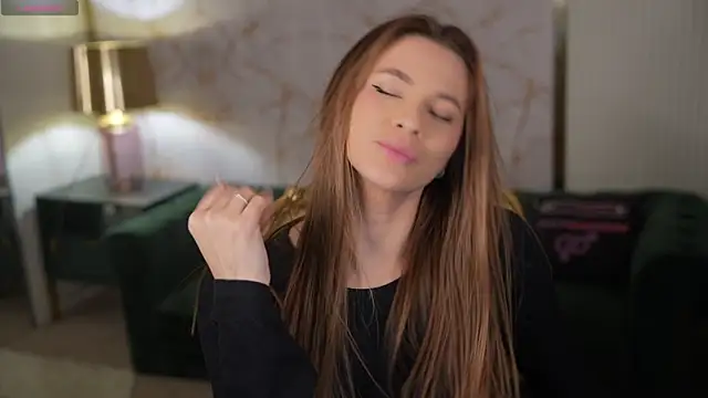 julia__star_ (F young) - masturbate in pussy