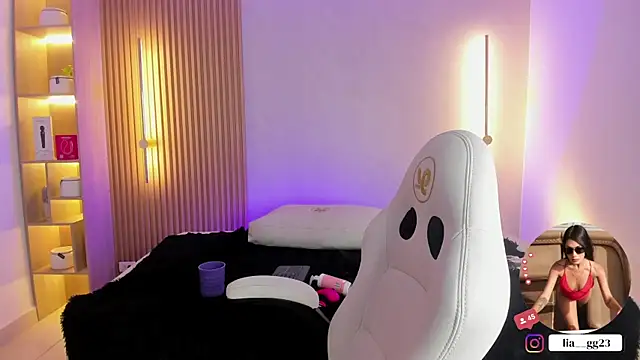 liah_cleir webcam