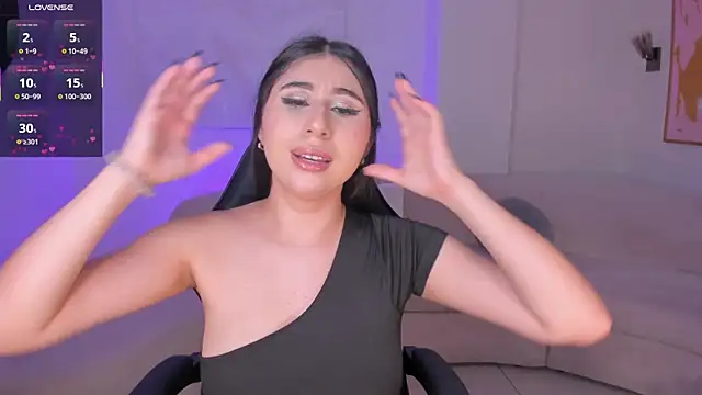 MayaMoretti_ webcam