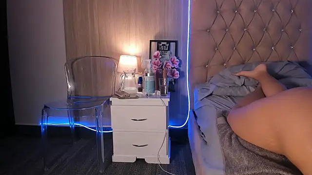 Maddyluxe webcam