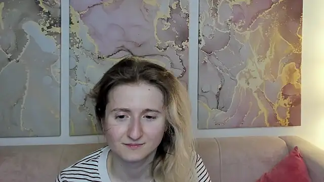 CamillaDreamer webcam