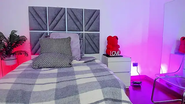 Katalinalee webcam
