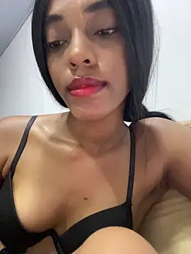 Brunette__Hot_XXX webcam
