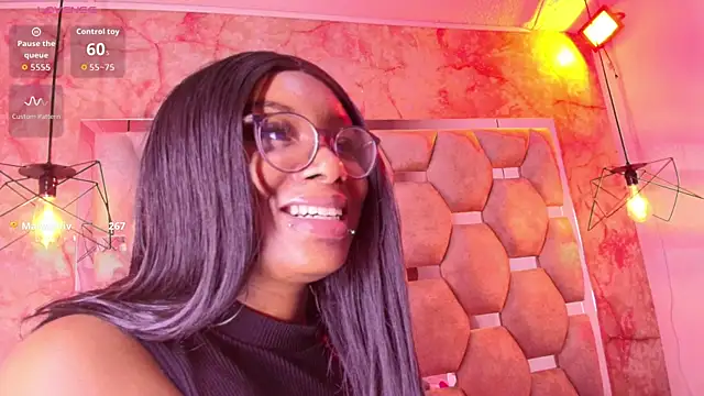 Victoriia_Jackson webcam