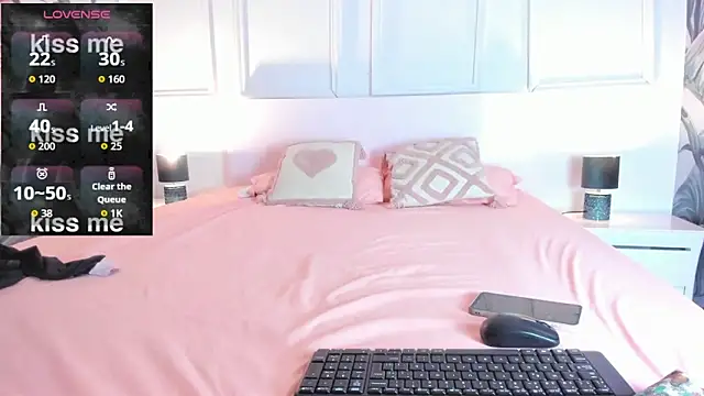 Nahomii_Skonee webcam
