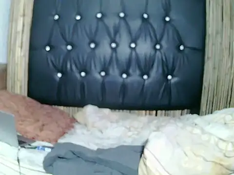PrettyBoobs12 webcam