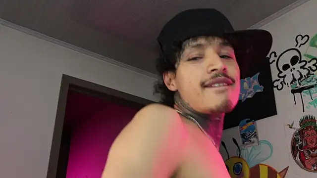trieone webcam