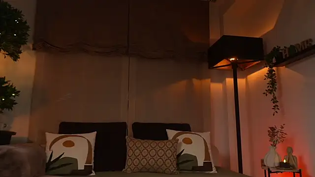 SofiaWaves live sex cam