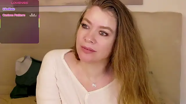 PetersEmily webcam