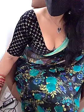 Webcam Model (Roja-Telugu777)  is live.Free join now!
