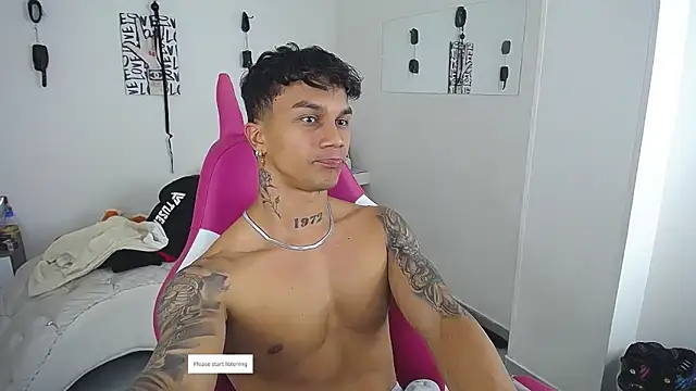 Leonard_Price webcam