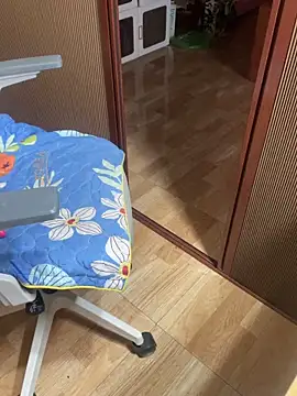 Mina048 webcam