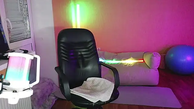 Elinaharper webcam
