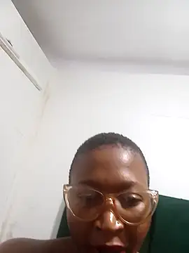 hipsdontliex95 - HipsDontLieX95's free webcam - UK Sex Cams