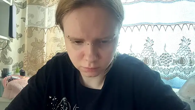 KrystenHoye webcam