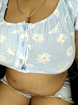 Curvy_Pooja webcam