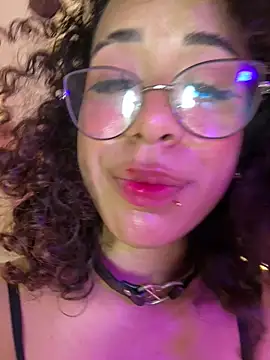 Woo_isDaphne webcam