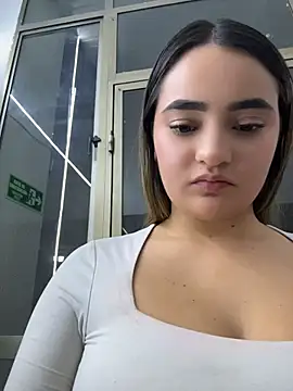 Antonella_Julieta webcam