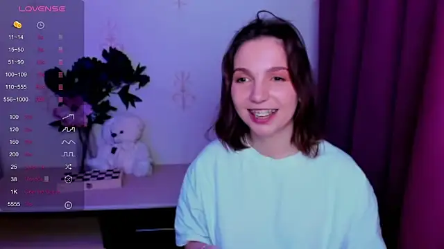 KindHazelHere_ webcam