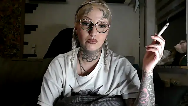 RoxxyInk webcam