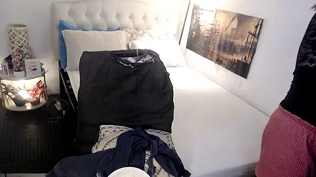 NinaDOM4CUM webcam