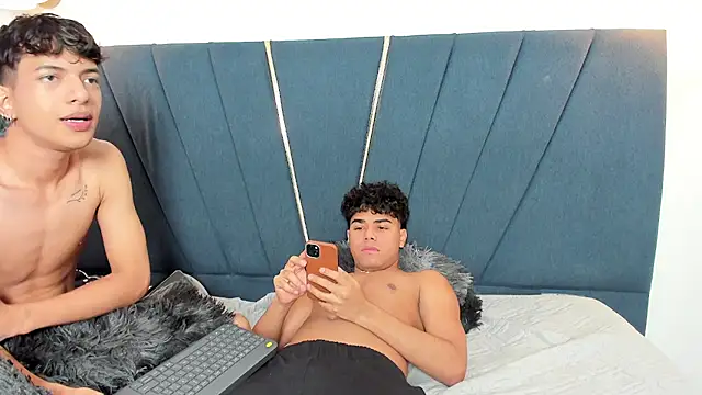Enzo_love18 webcam