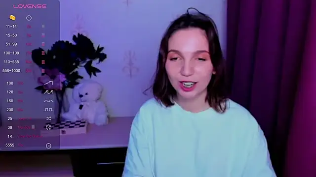 KindHazelHere_ webcam