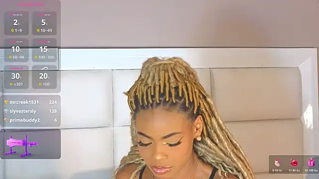 adaraSmiith webcam