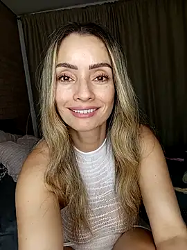 Loly_Horny webcam