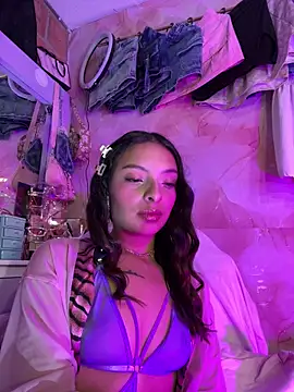 Skye_Moore webcam