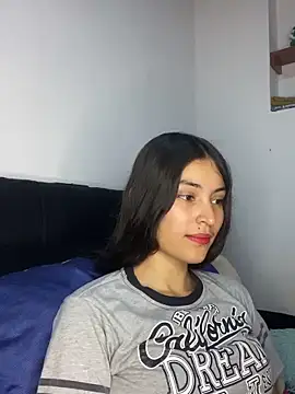 hotwife26 webcam