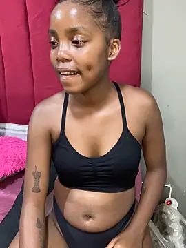 Littlebunny33 webcam