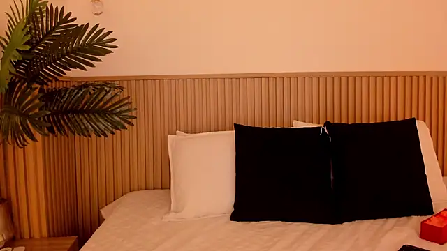 Samantha_Sra_ webcam