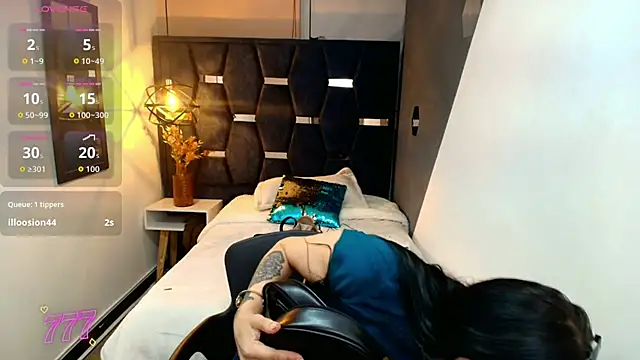 Abril_Fox__ webcam