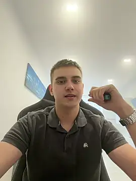 WARDEN_w webcam