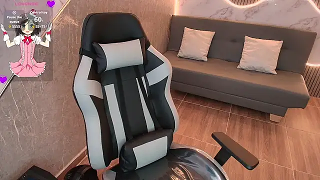 KARINADOLLFIRE webcam