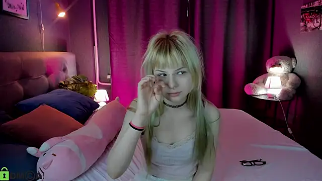 Ammelia_Backerr webcam