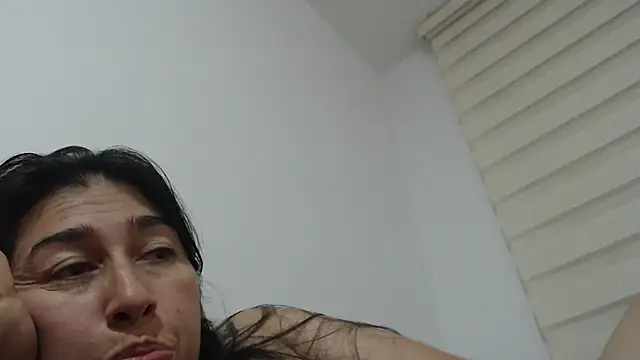 andreaisis2 webcam